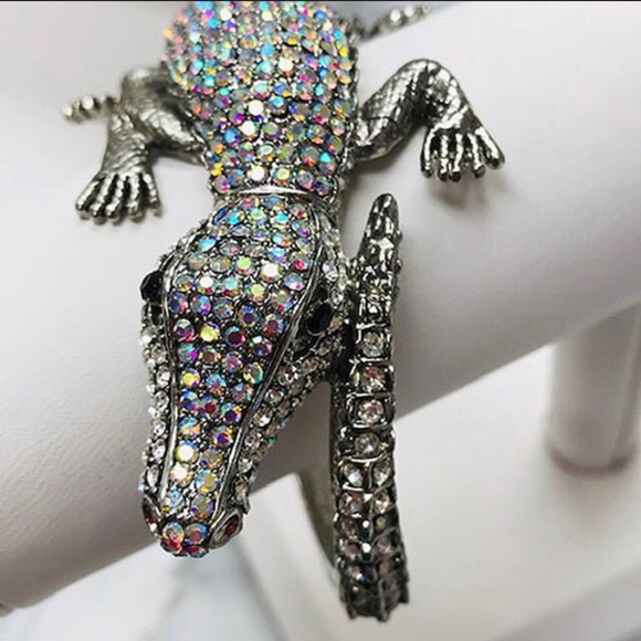 Alligator Pavé Aurora Borealis Crystal Cuff Bracelet,Boutique- NWT - Picture 3 of 8